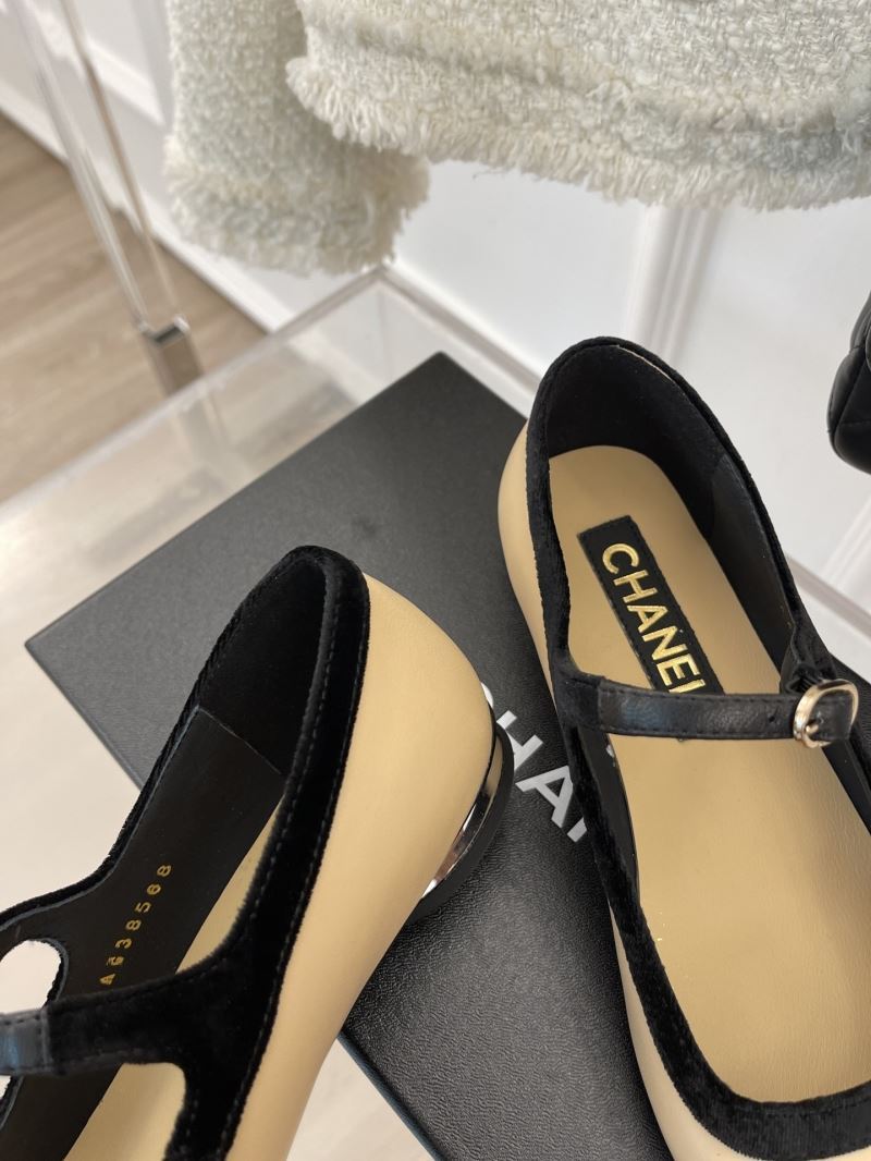 Chanel Low Shoes